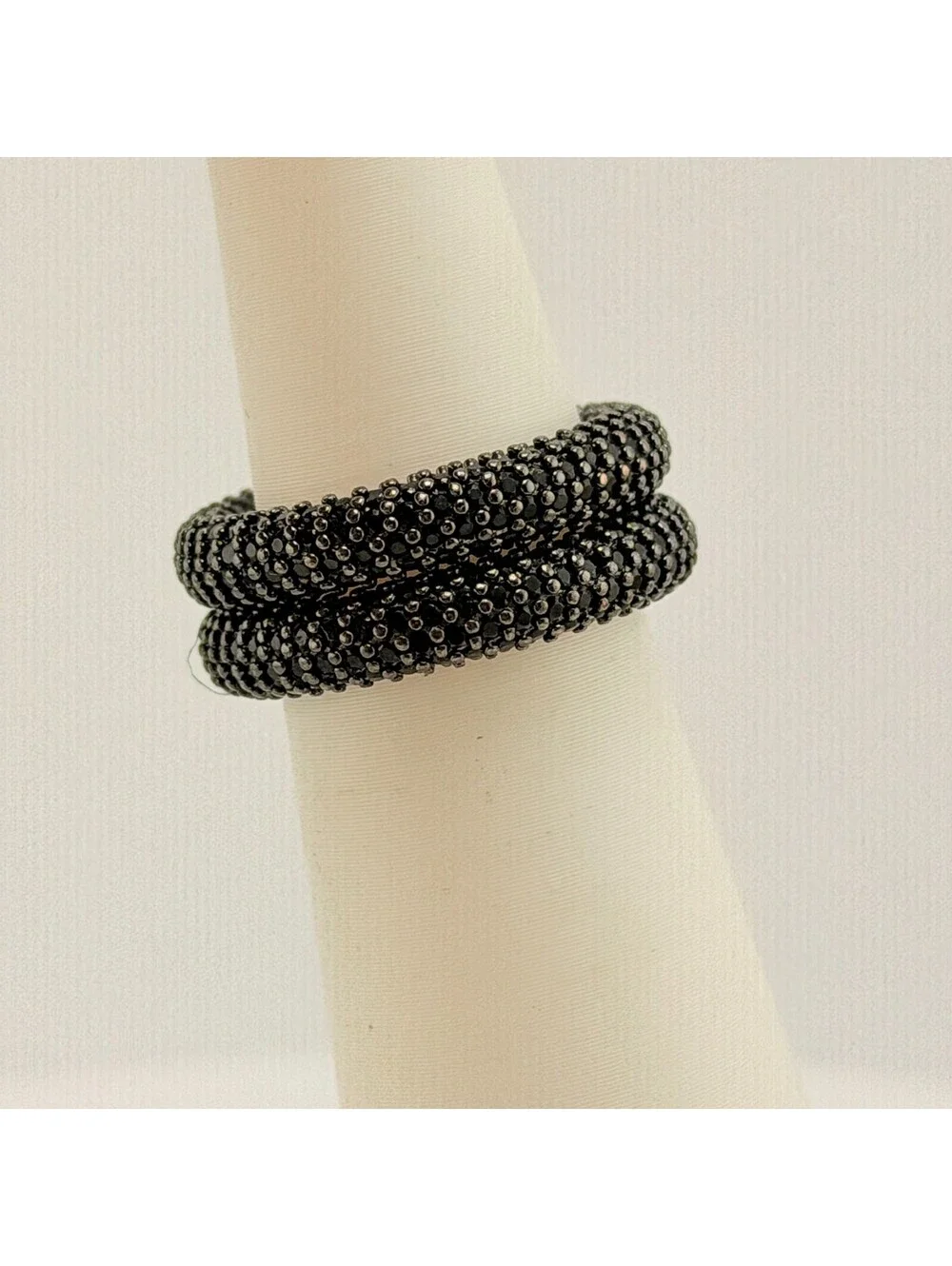 Bomb Party UNTAMED Ring Sz 6 